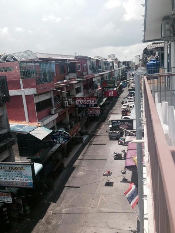 Sandman Hotel & Sports Bar Pattaya Zimmer foto