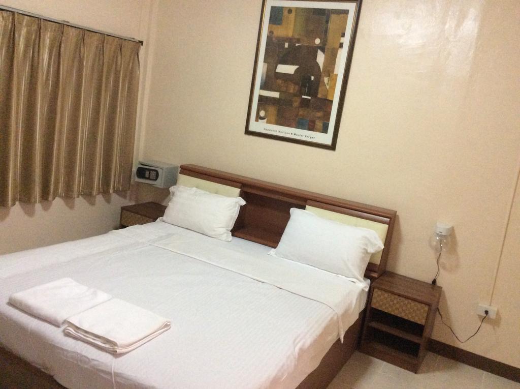 Sandman Hotel & Sports Bar Pattaya Zimmer foto